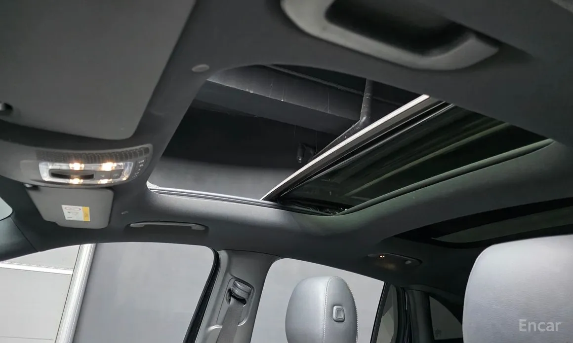 Фото 19 - Mercedes-Benz GLA-Class