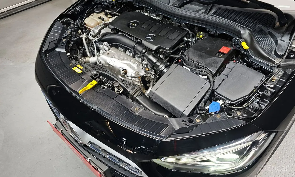 Фото 6 - Mercedes-Benz GLA-Class