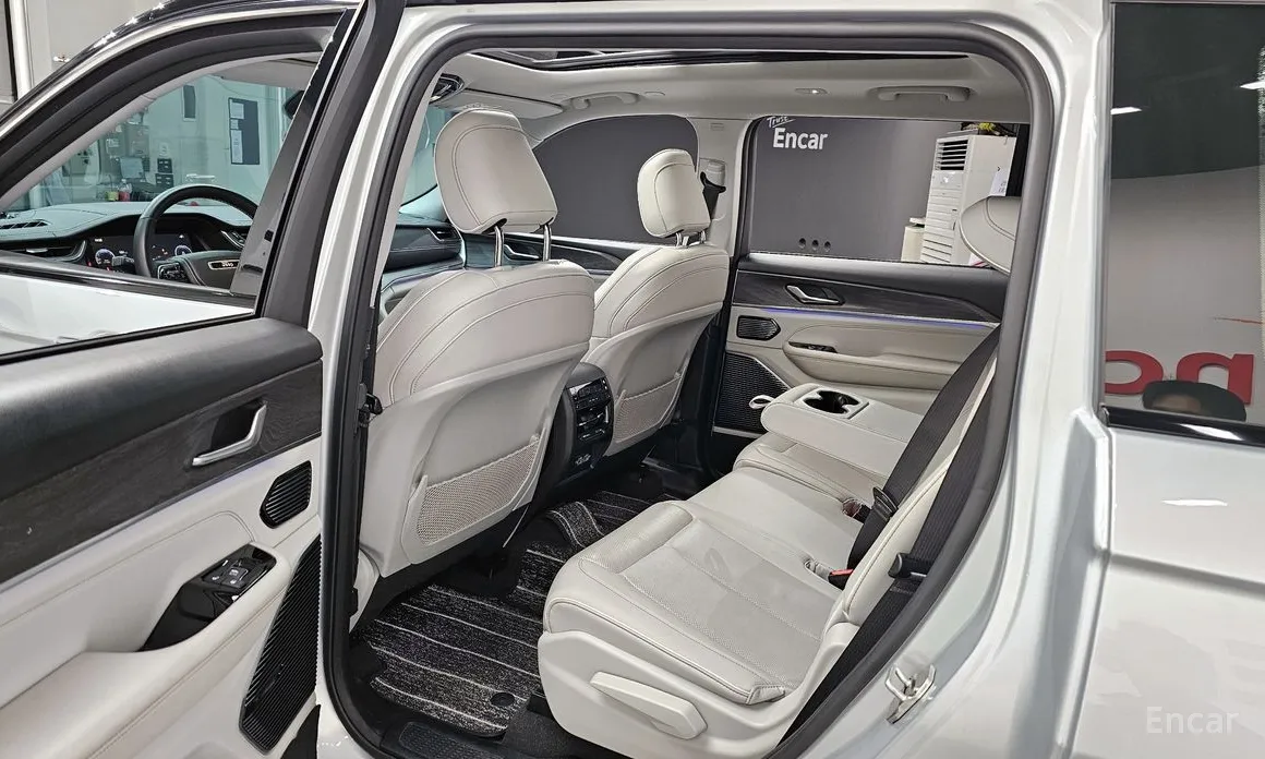 Фото 11 - Jeep Cherokee