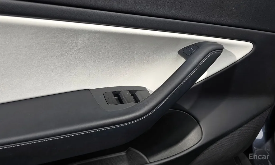 Фото 17 - Tesla Model 3