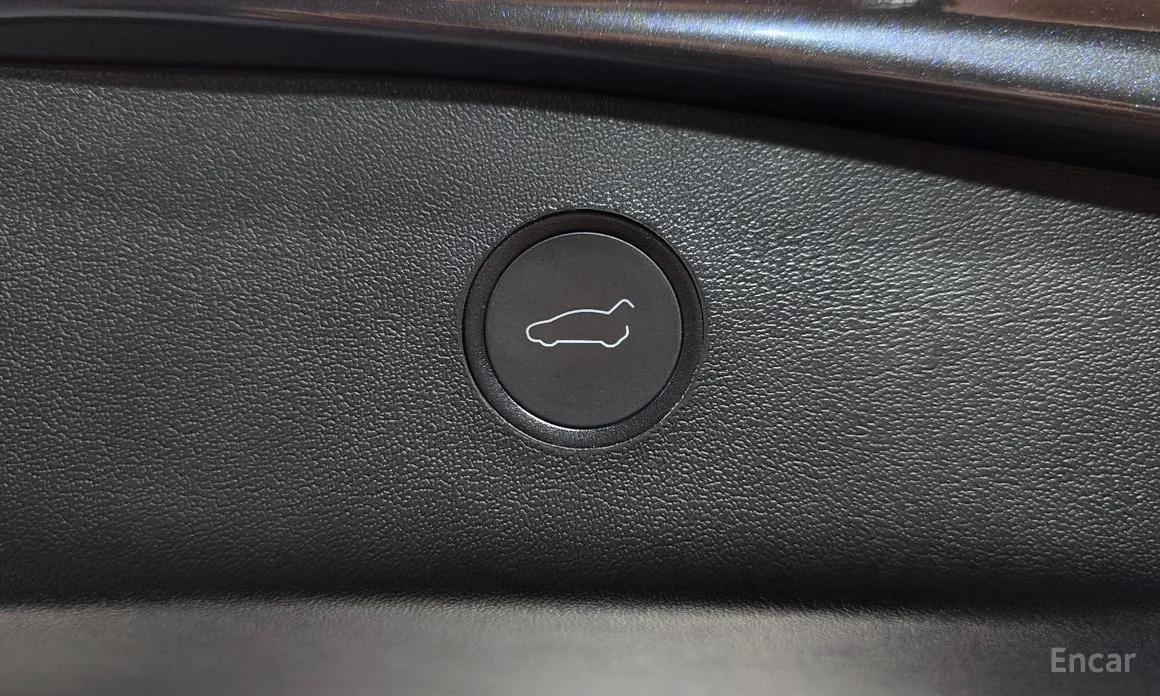 Фото 20 - Tesla Model 3