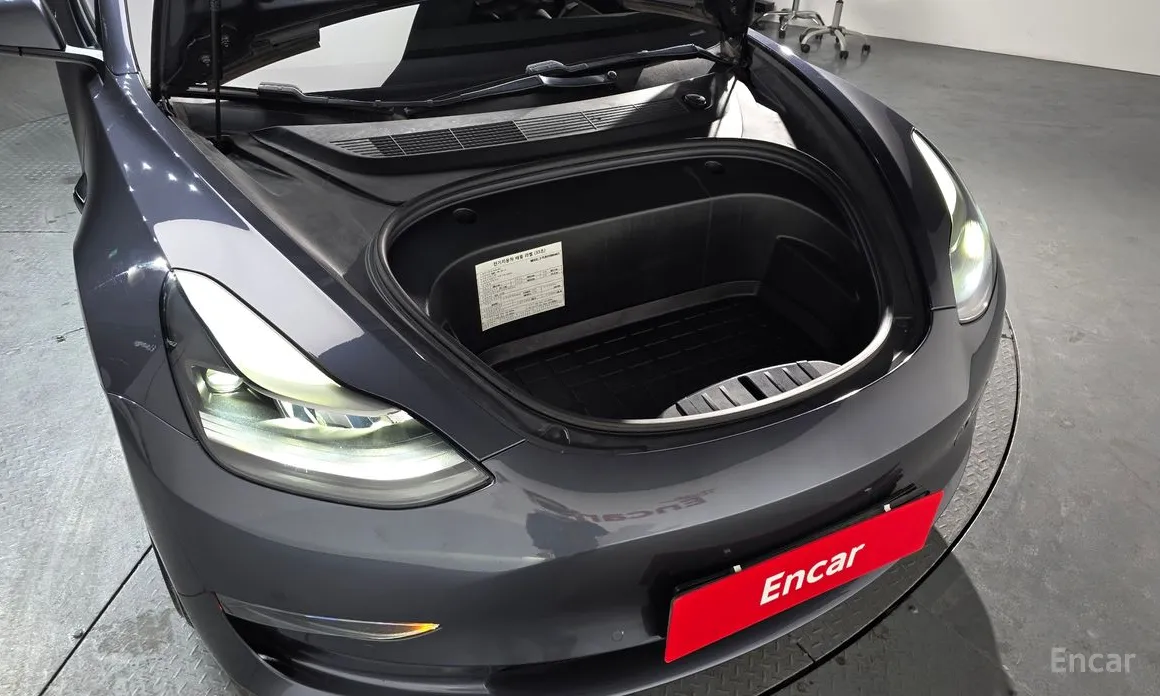 Фото 6 - Tesla Model 3