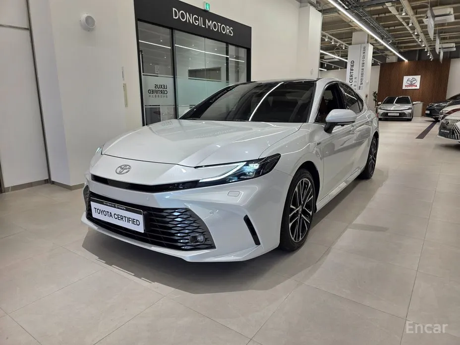 Фото 1 - Toyota Camry