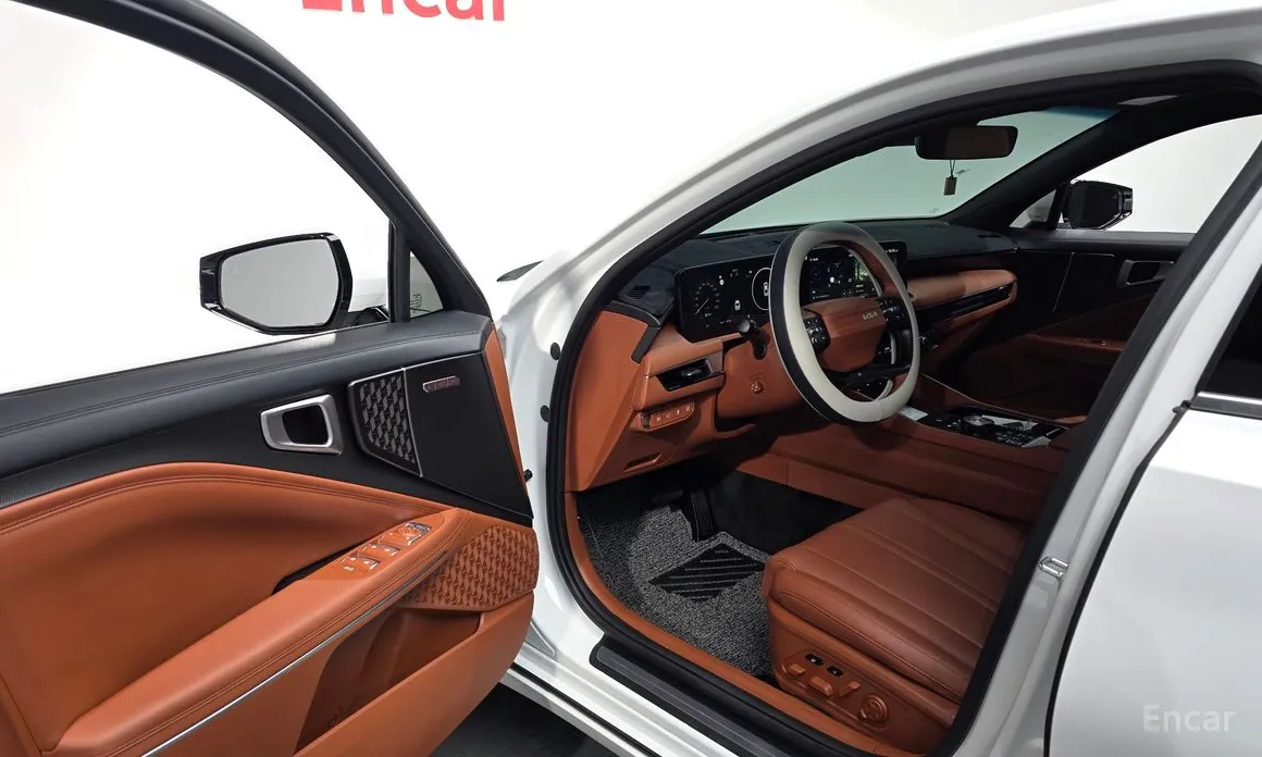 Фото 12 - Kia K8