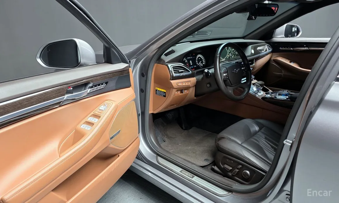 Фото 10 - Genesis G90