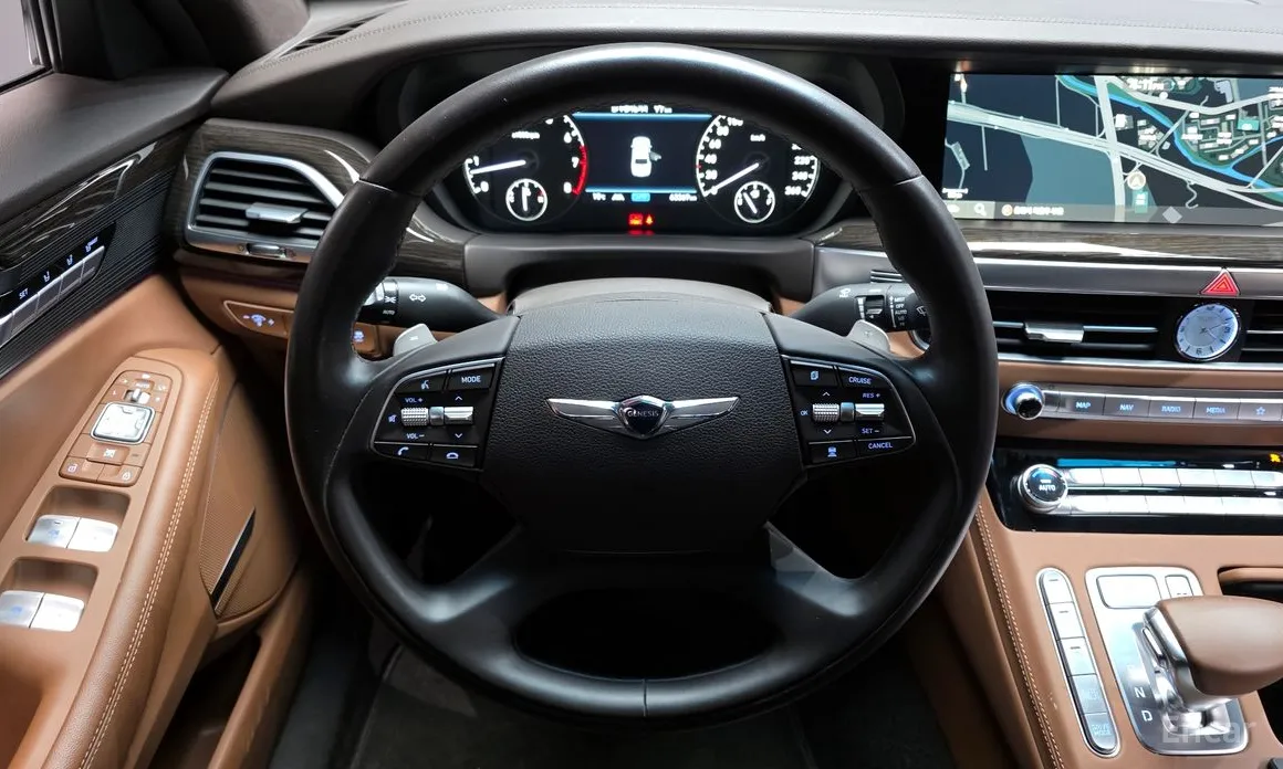 Фото 13 - Genesis G90