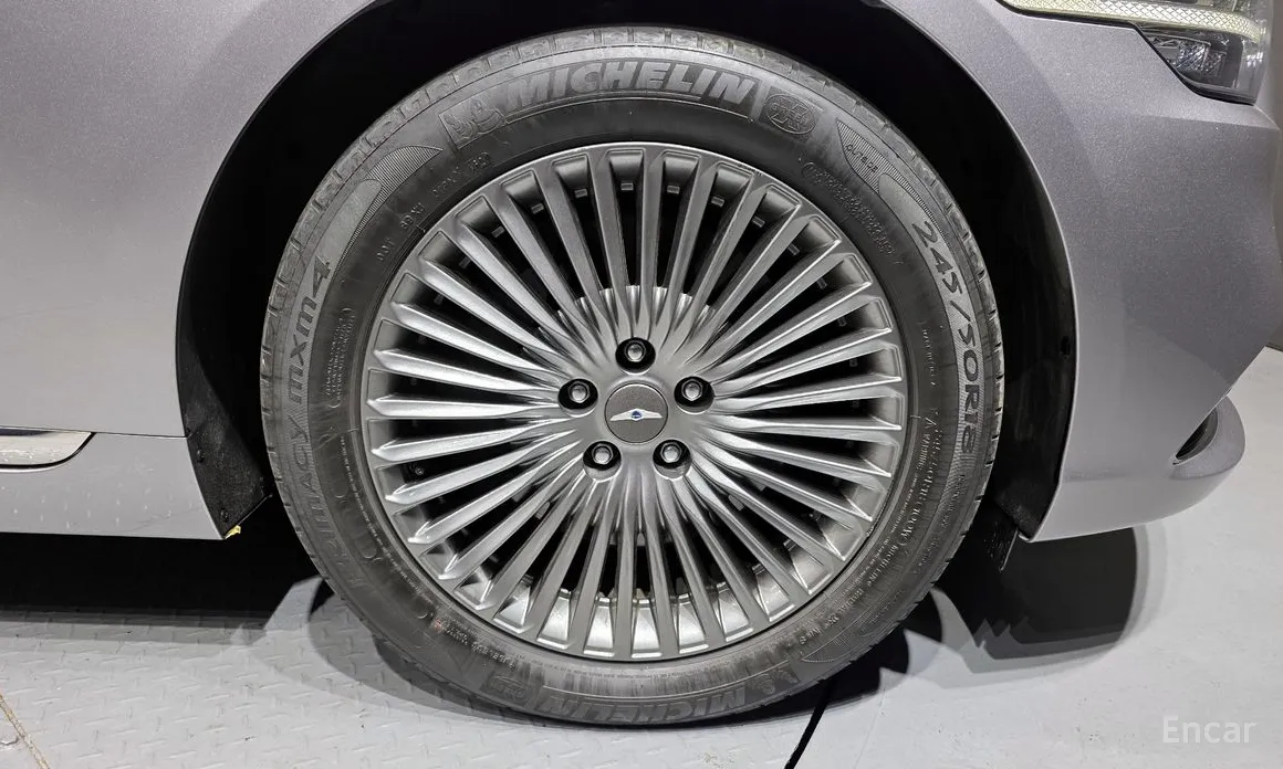 Фото 5 - Genesis G90