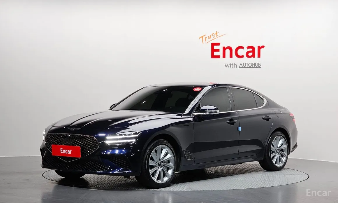 Фото 1 - Genesis G70