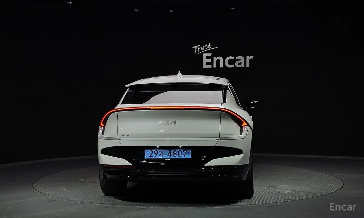 Фото 4 - Kia EV6