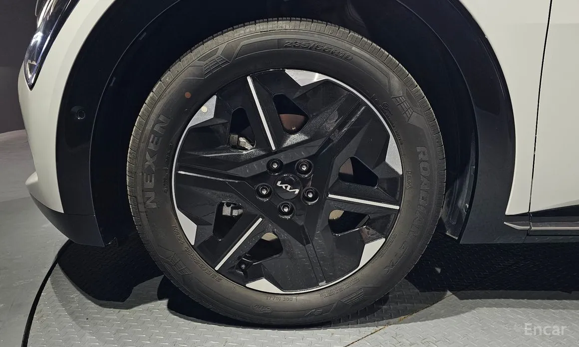 Фото 5 - Kia EV6