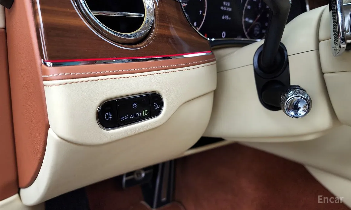 Фото 15 - Bentley Flying Spur