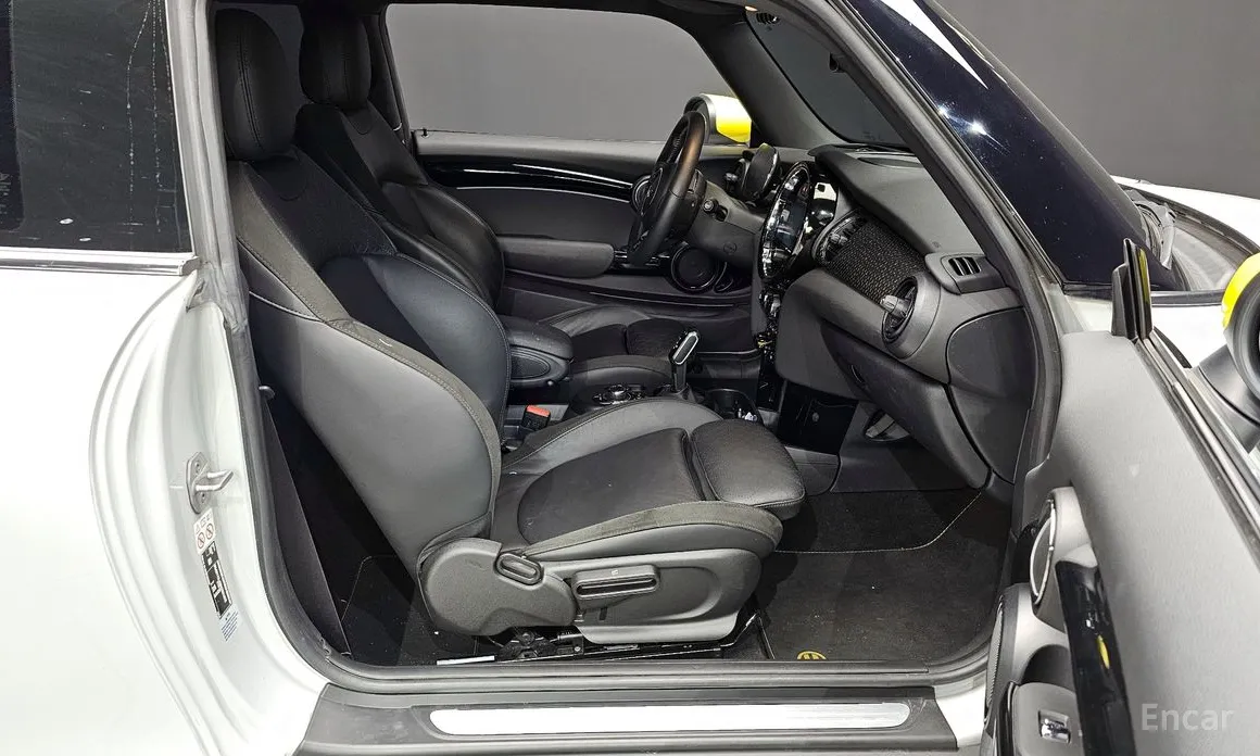 Фото 11 - Mini Cooper