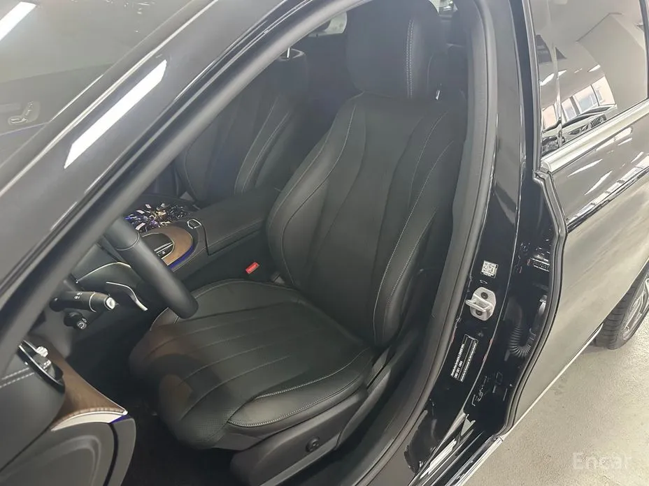 Фото 14 - Mercedes-Benz E-Class