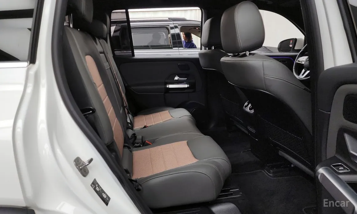 Фото 12 - Mercedes-Benz EQB