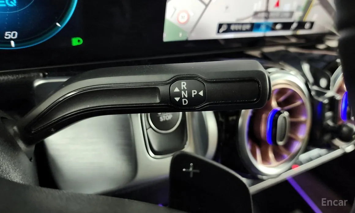 Фото 9 - Mercedes-Benz EQB