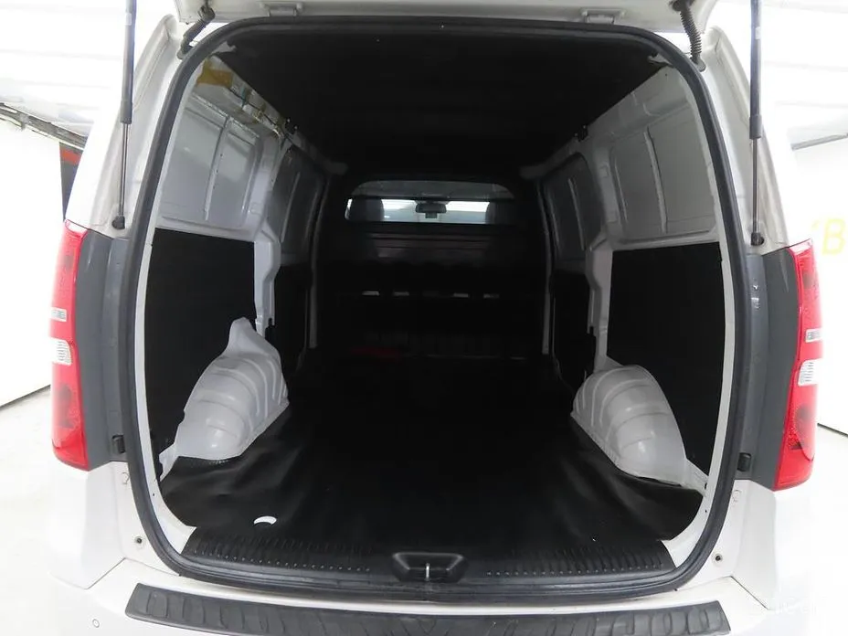 Фото 16 - Hyundai Starex