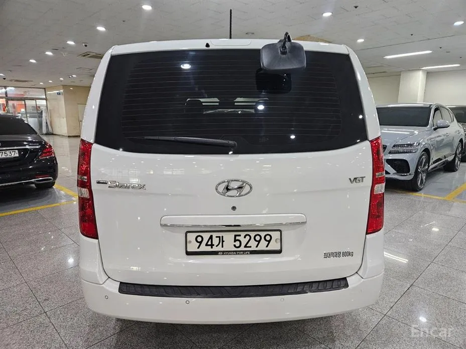 Фото 4 - Hyundai Starex