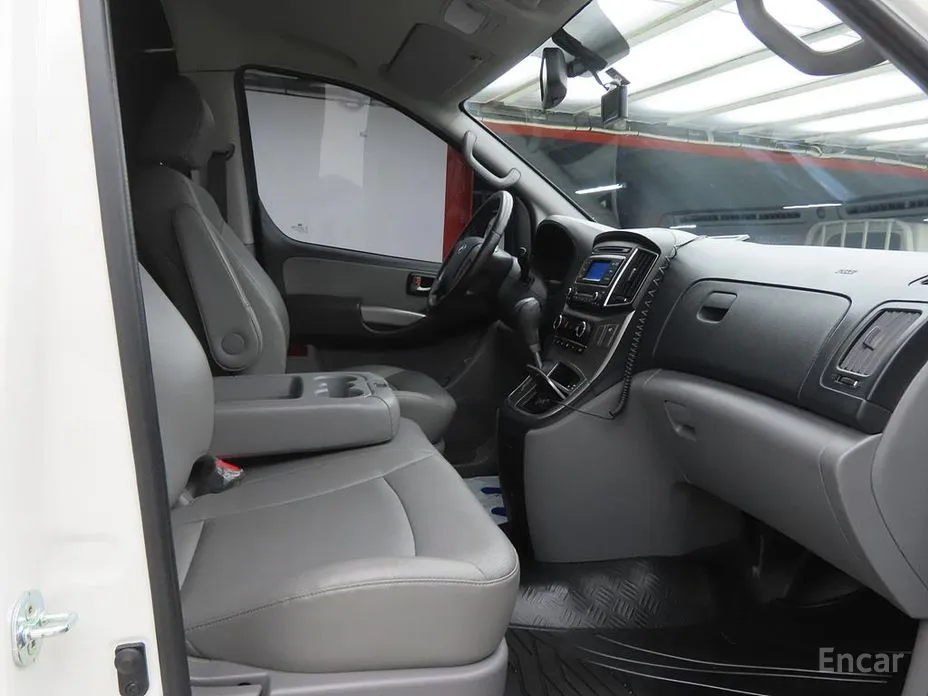 Фото 6 - Hyundai Starex