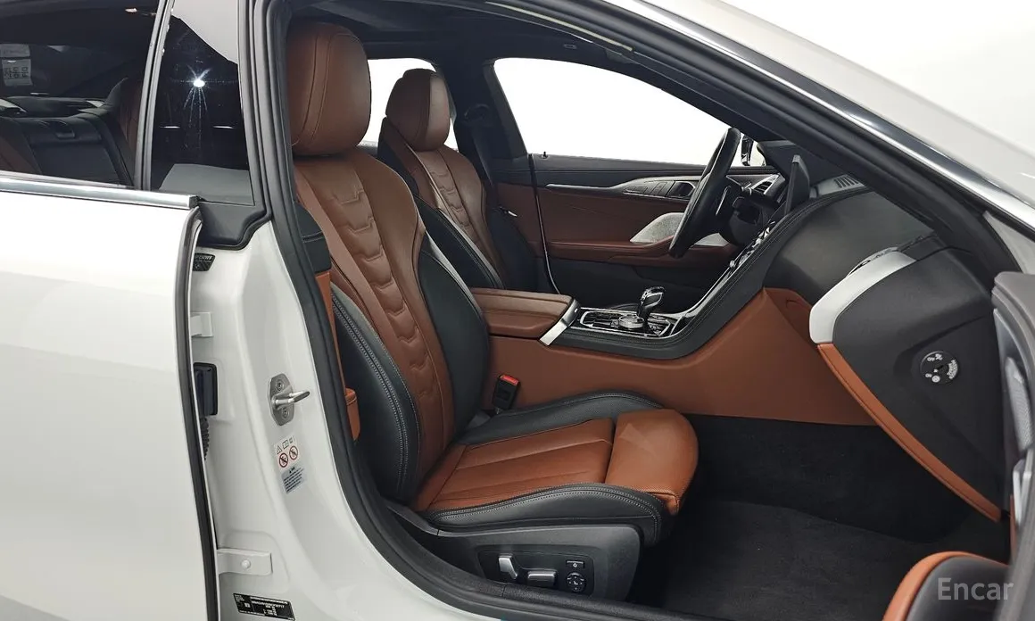 Фото 10 - BMW 8 Series