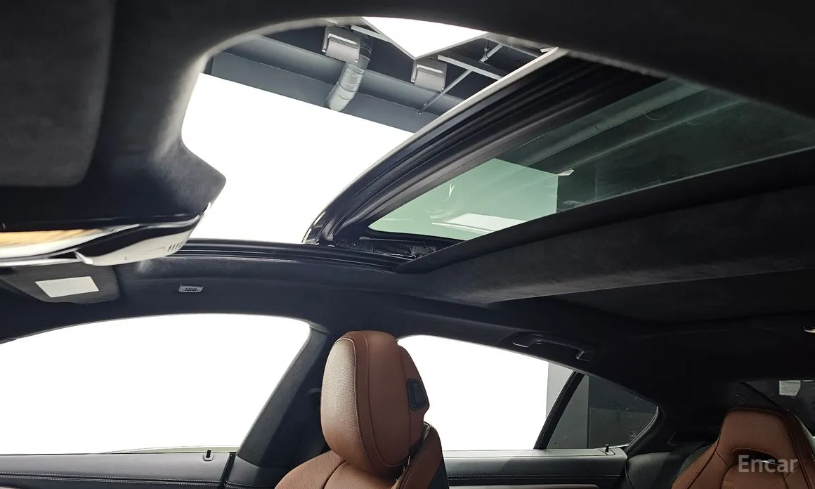 Фото 19 - BMW 8 Series