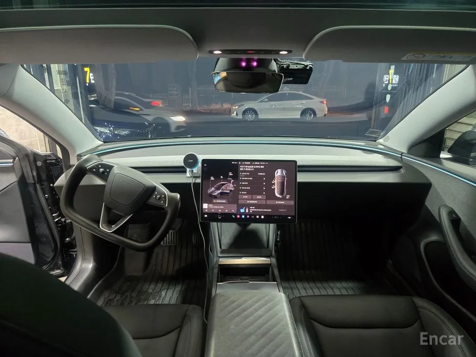 Фото 11 - Tesla Model 3