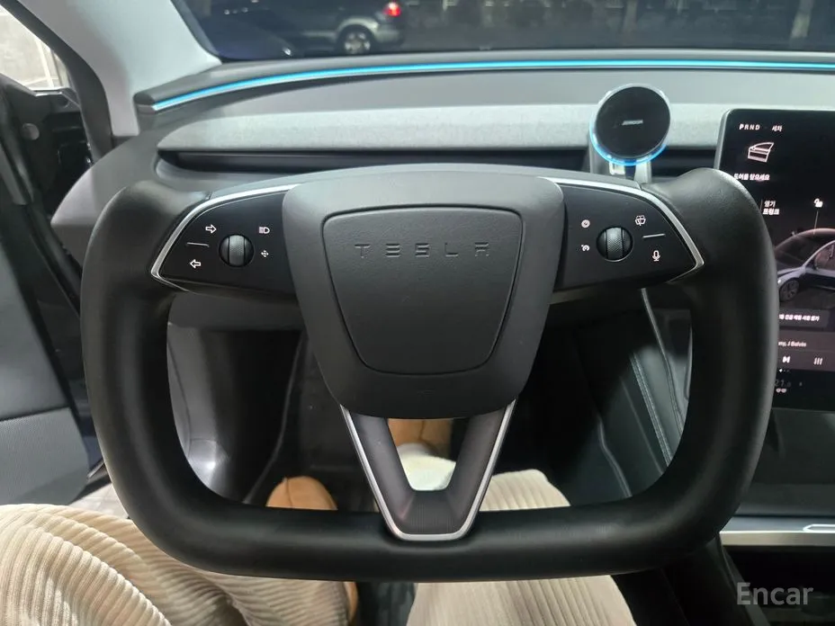 Фото 15 - Tesla Model 3