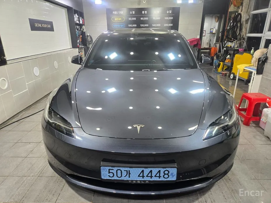 Фото 2 - Tesla Model 3