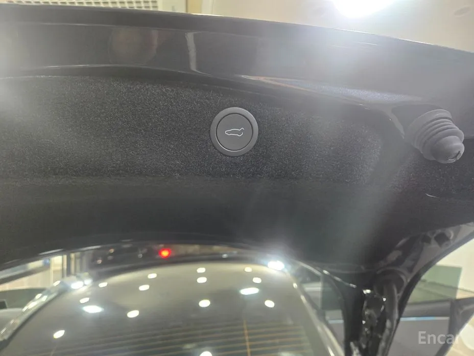 Фото 20 - Tesla Model 3