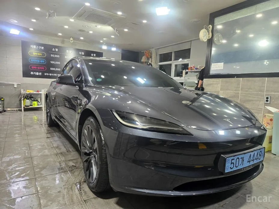 Фото 3 - Tesla Model 3