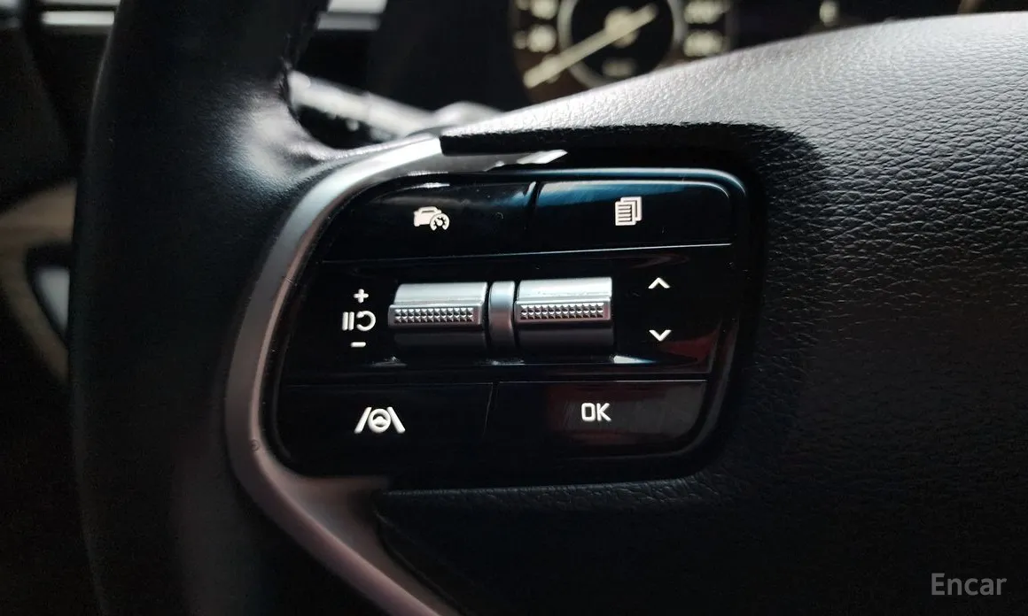 Фото 17 - Kia K8