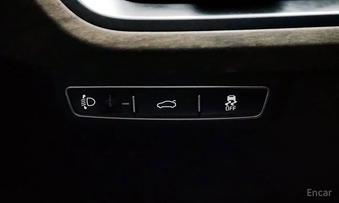 Фото 19 - Kia K8