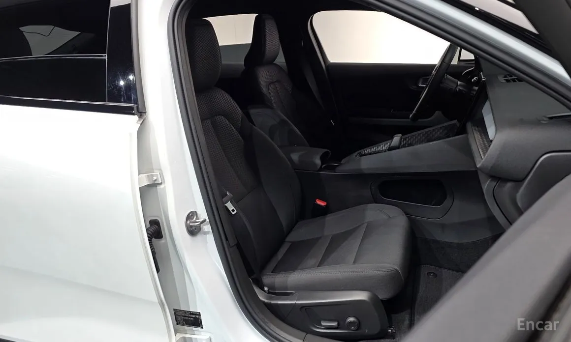 Фото 10 - Polestar 2