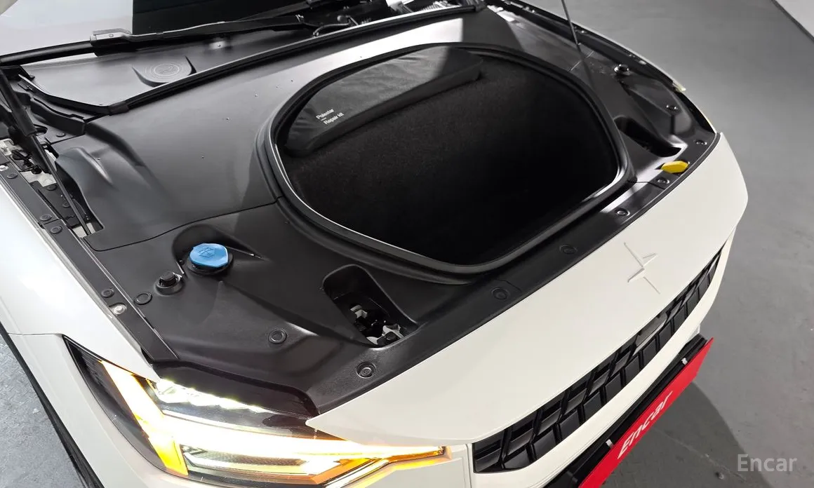 Фото 6 - Polestar 2