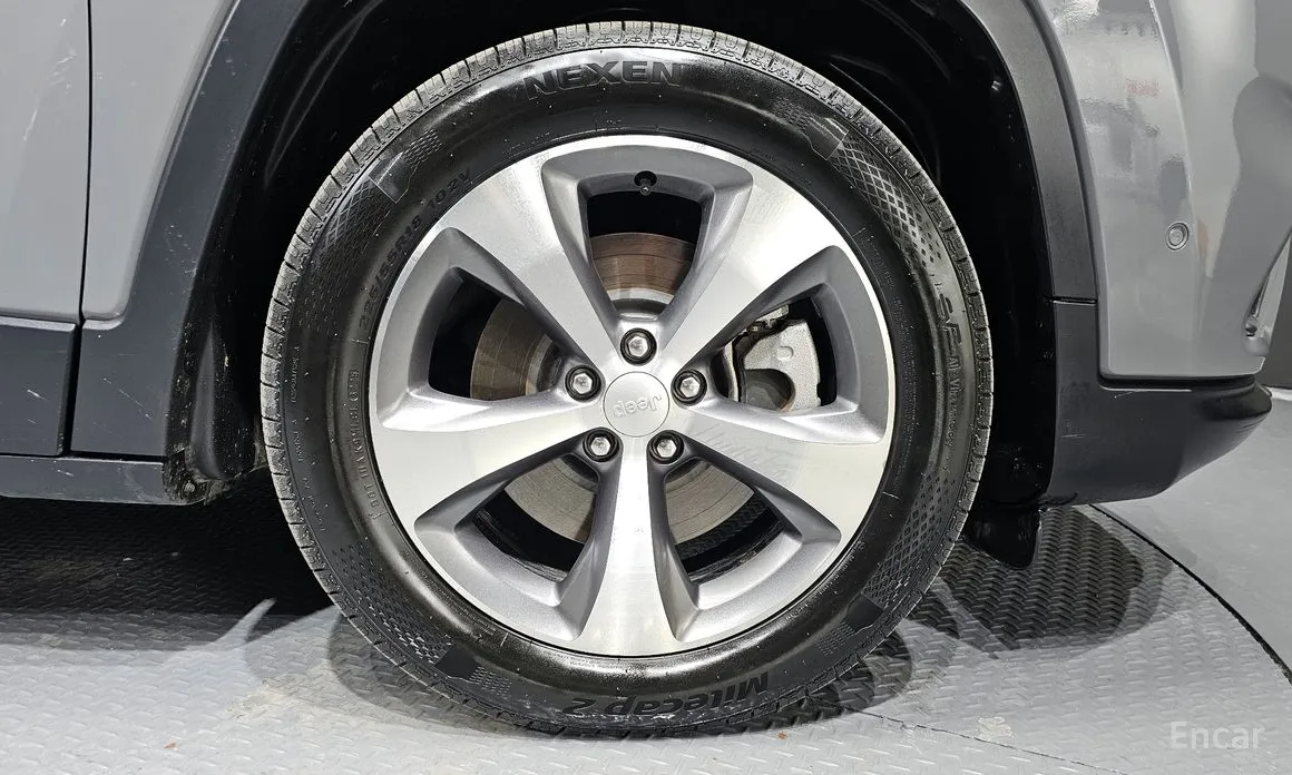 Фото 5 - Jeep Cherokee