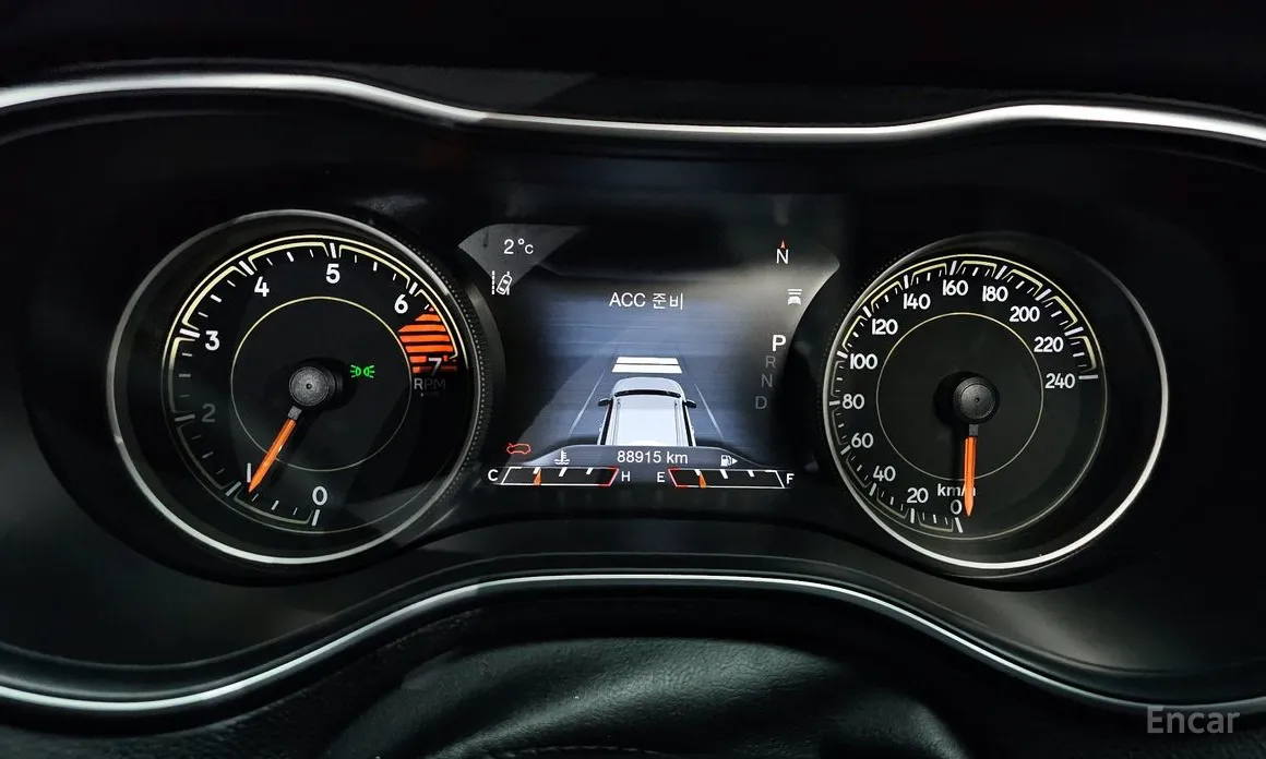 Фото 8 - Jeep Cherokee