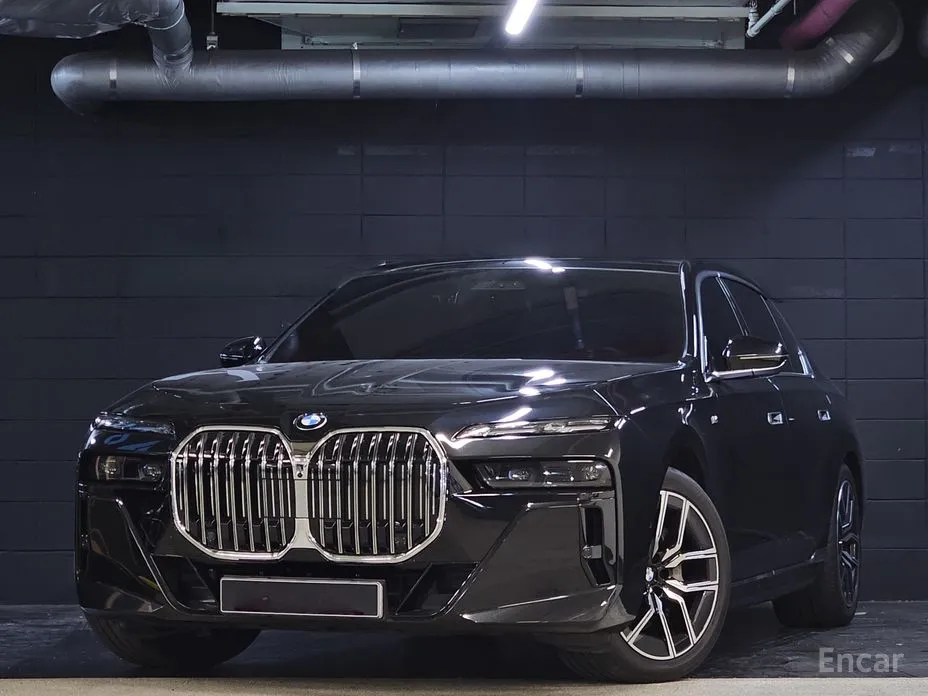 Фото 1 - BMW 7 Series