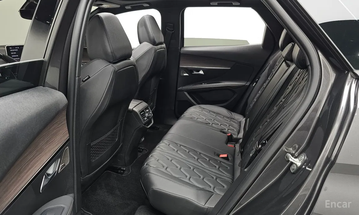 Фото 12 - Peugeot 3008