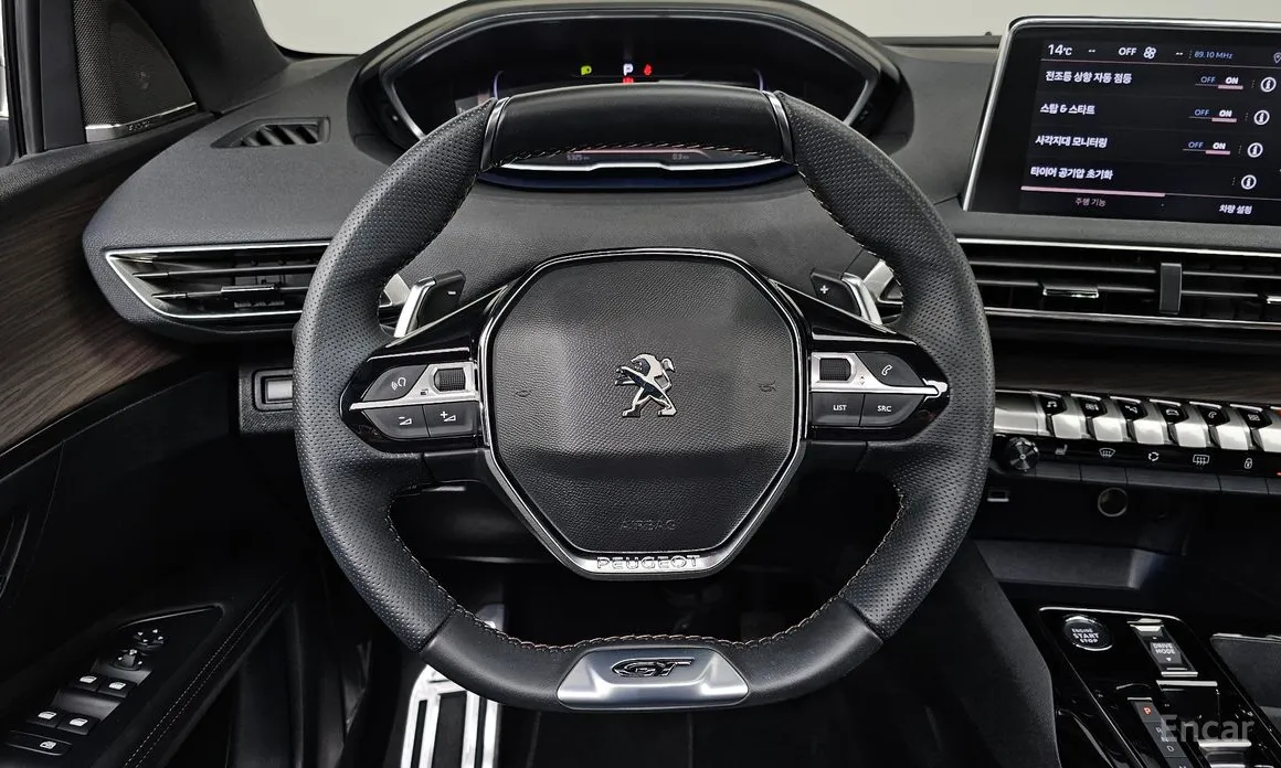 Фото 13 - Peugeot 3008