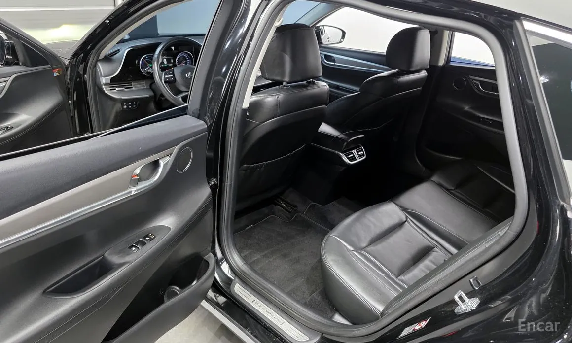 Фото 11 - Hyundai Grandeur