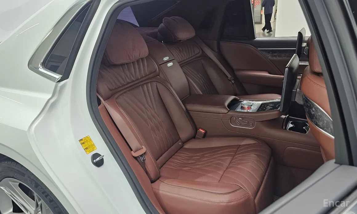 Фото 13 - Genesis G90