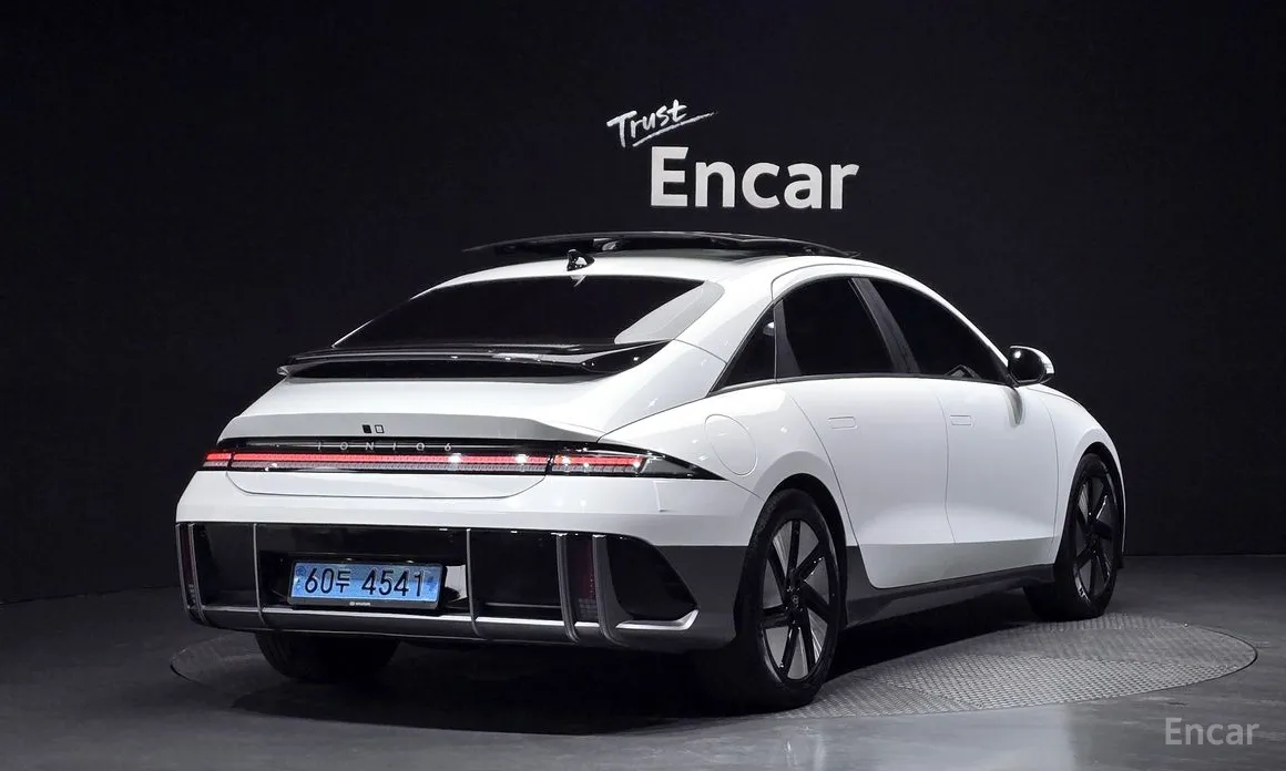 Фото 2 - Hyundai Ioniq 6