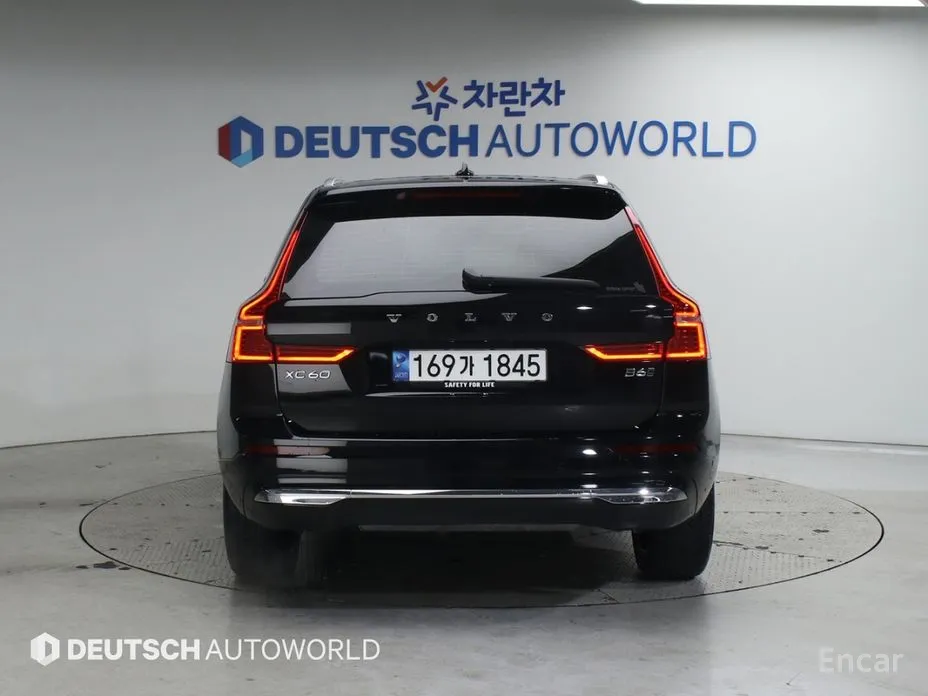 Фото 4 - Volvo XC60