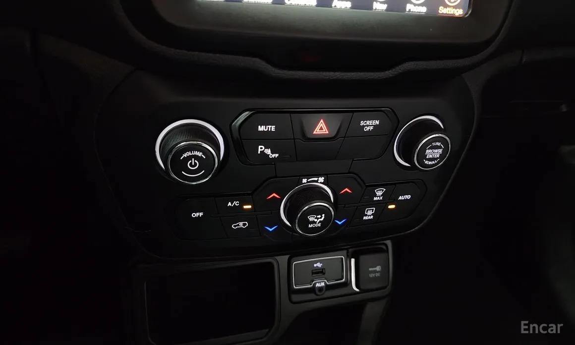 Фото 18 - Jeep Renegade