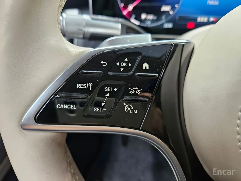 Фото 19 - Mercedes-Benz S-Class