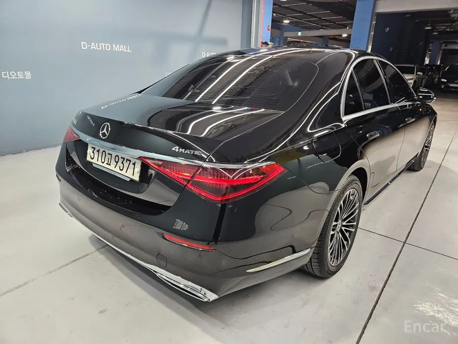 Фото 4 - Mercedes-Benz S-Class