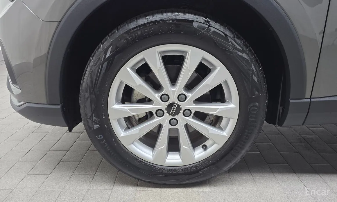 Фото 5 - Audi Q3