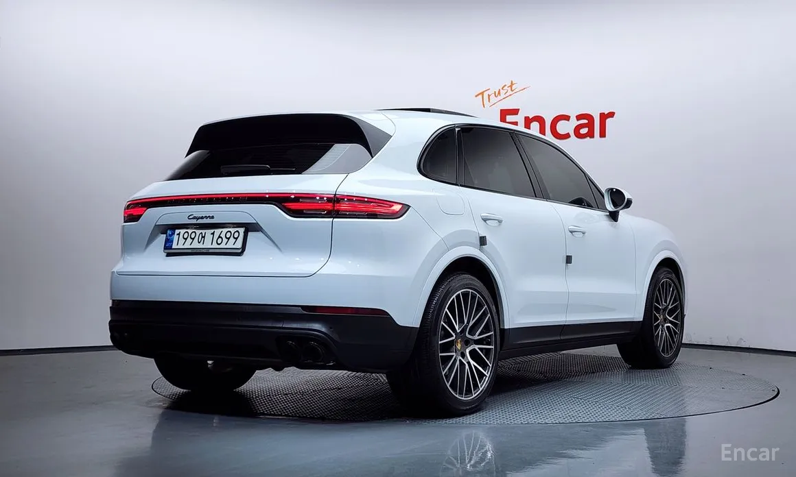 Фото 2 - Porsche Cayenne