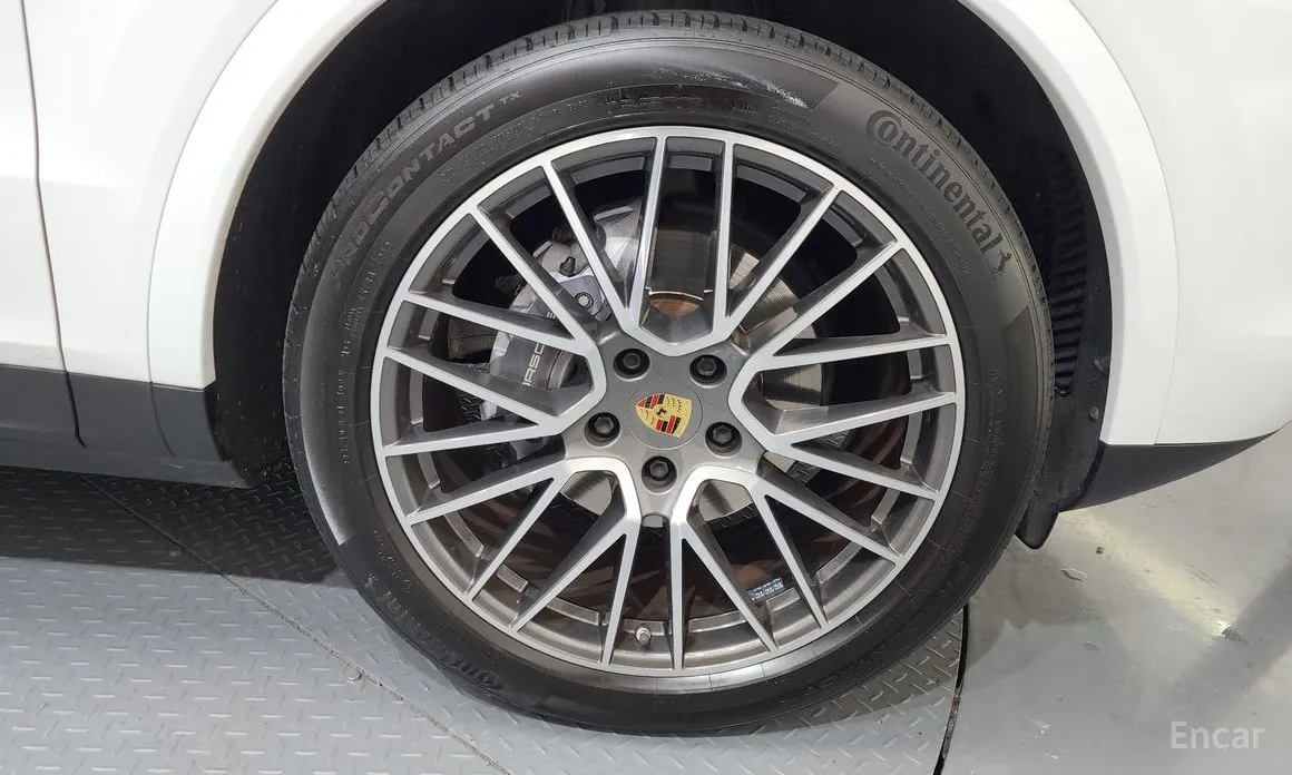 Фото 5 - Porsche Cayenne