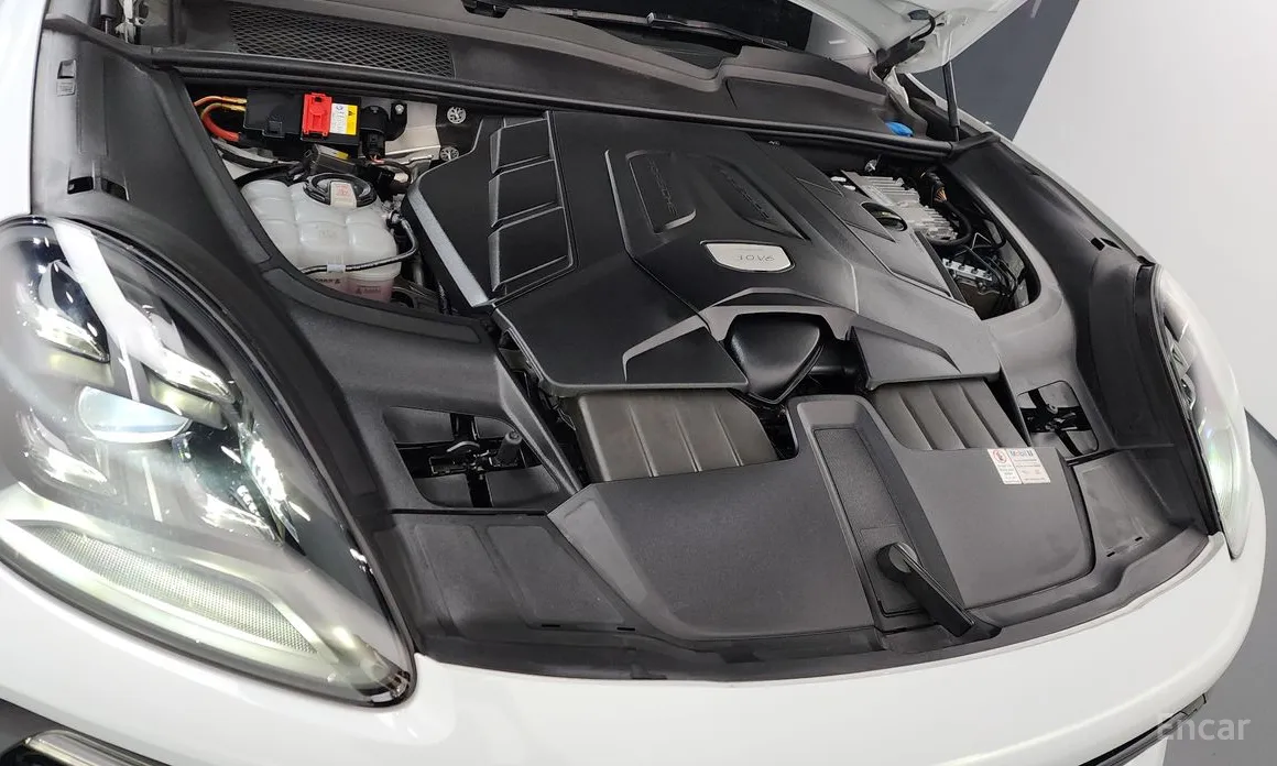 Фото 6 - Porsche Cayenne