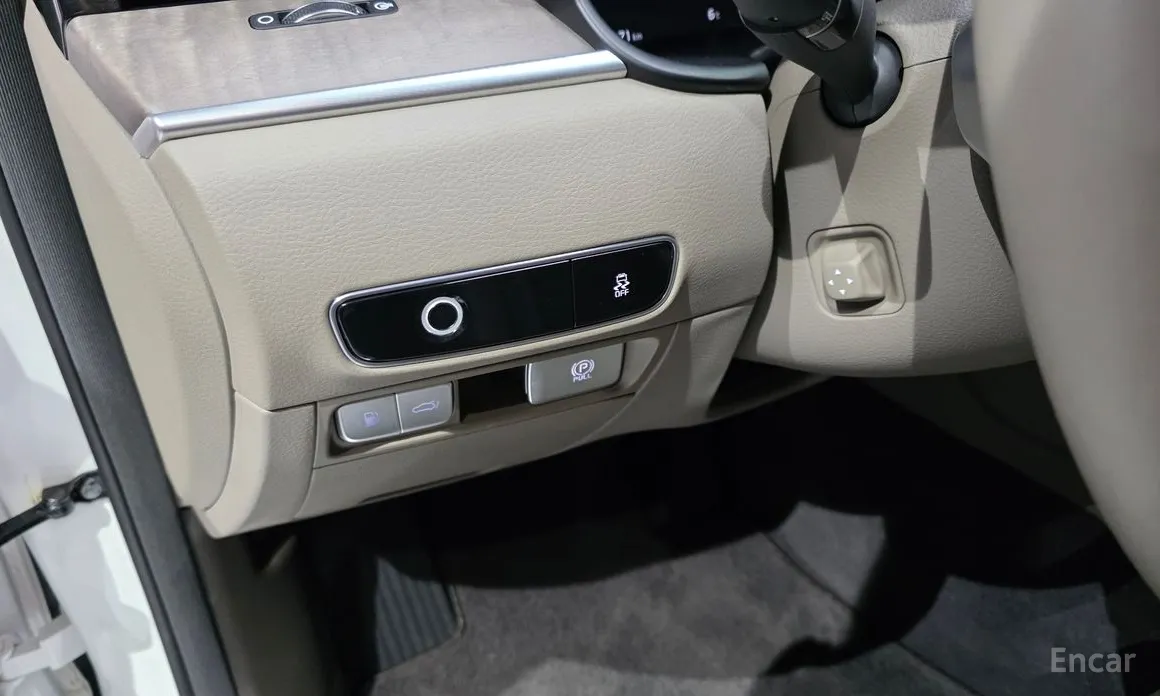 Фото 17 - Kia K9